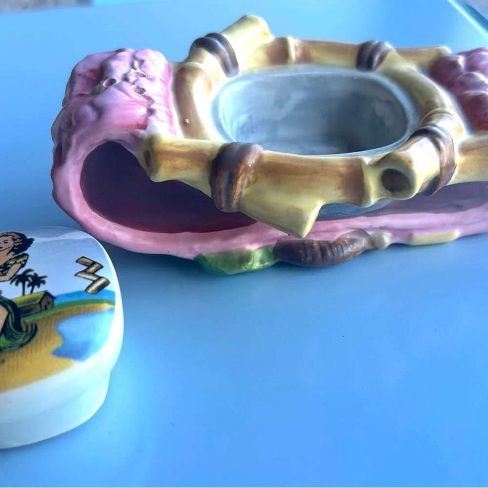 Vintage Vandor Pelzman designs wristwatch salt & pepper shakers 🧂🧂 - Picture 5 of 6